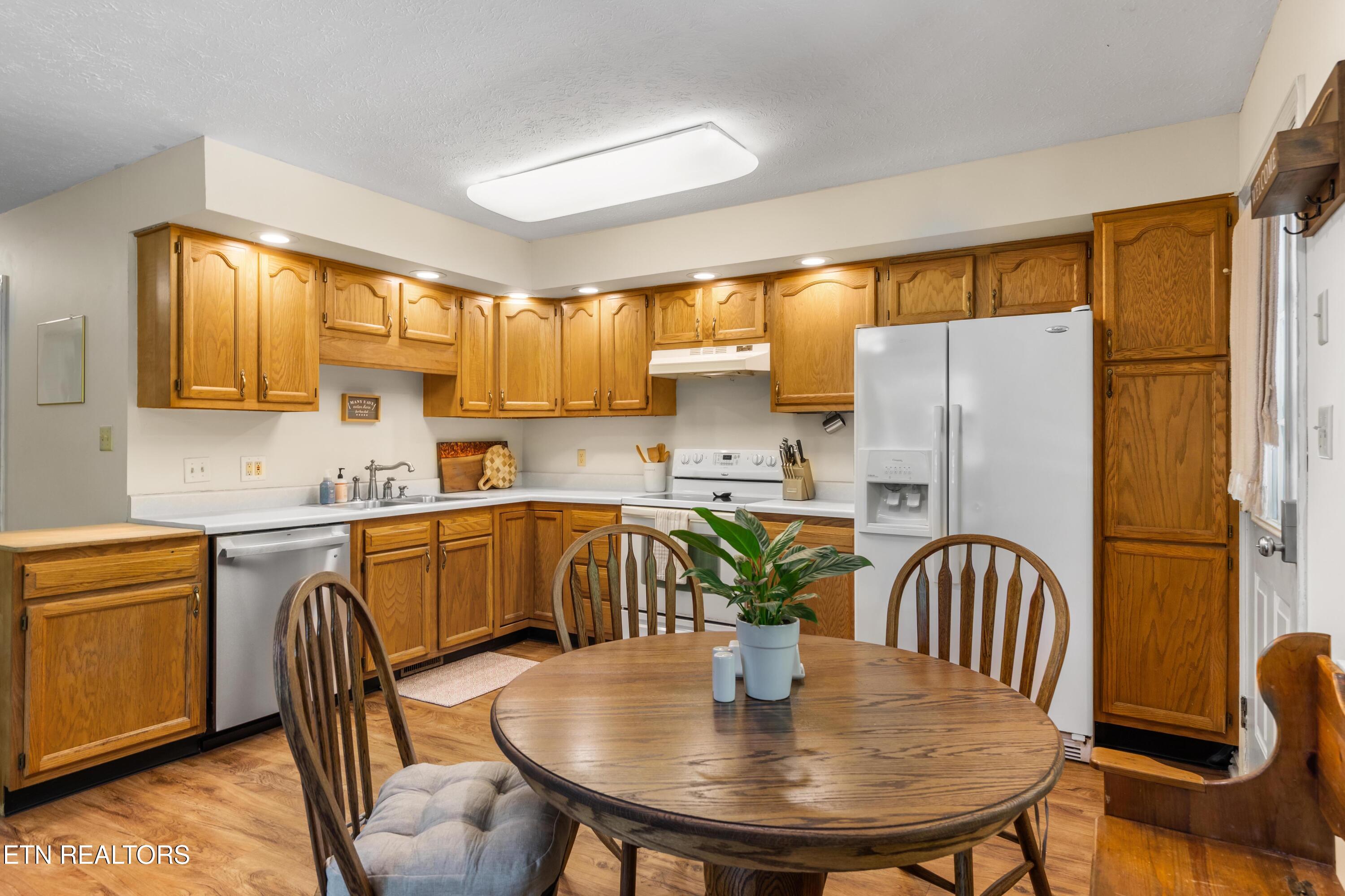 3714 Roberts Road Corryton, TN 37721 - Photo 17 of 24 Dining Area