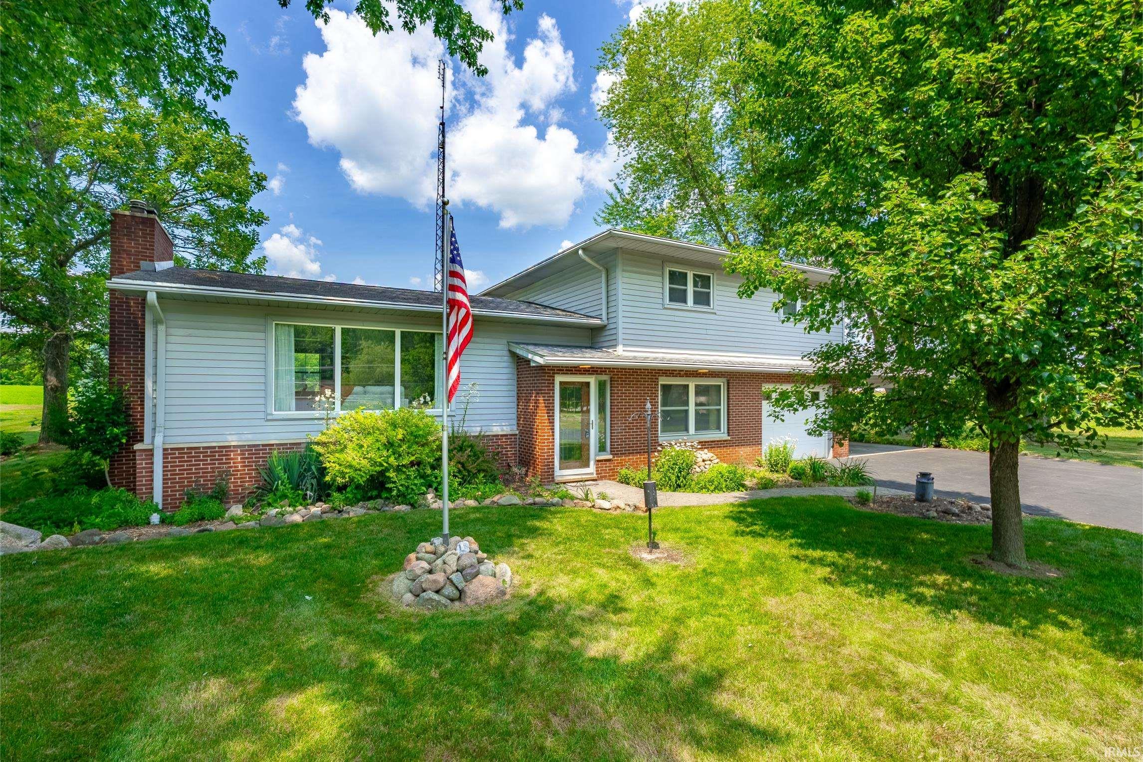 1715 East Springhill Road Warsaw, IN 46580 - Photo 1 of 36 Gallery Image 1
