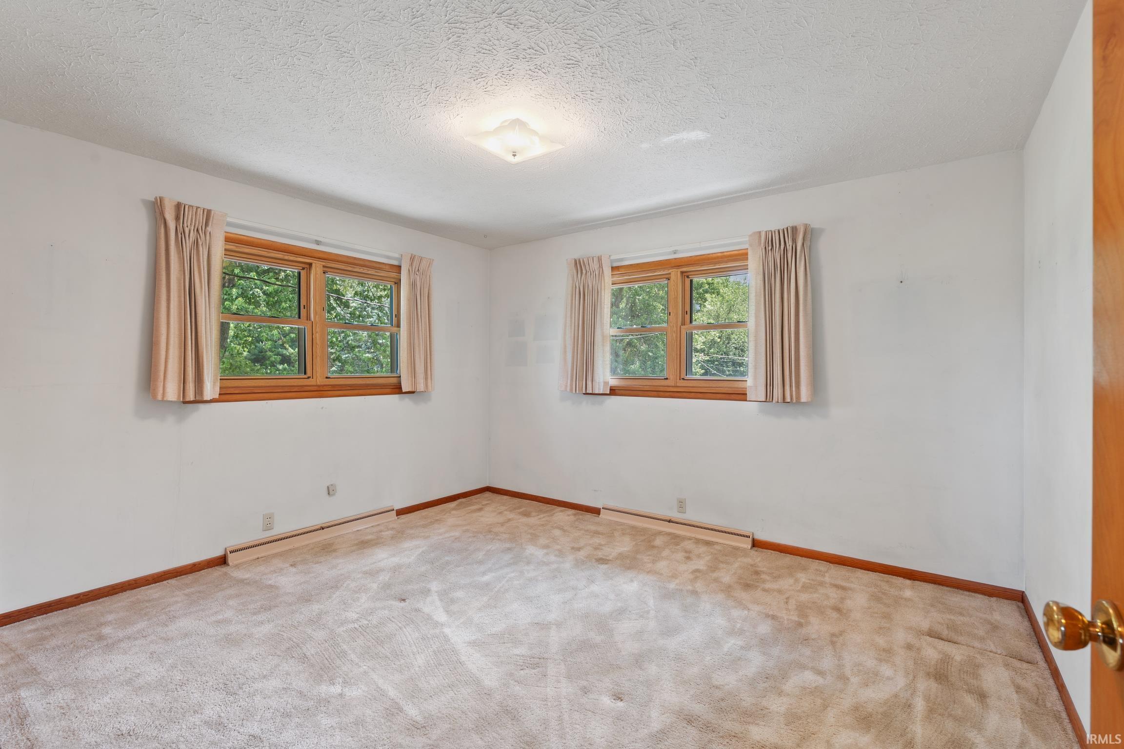 1715 East Springhill Road Warsaw, IN 46580 - Photo 29 of 36 Gallery Image 29