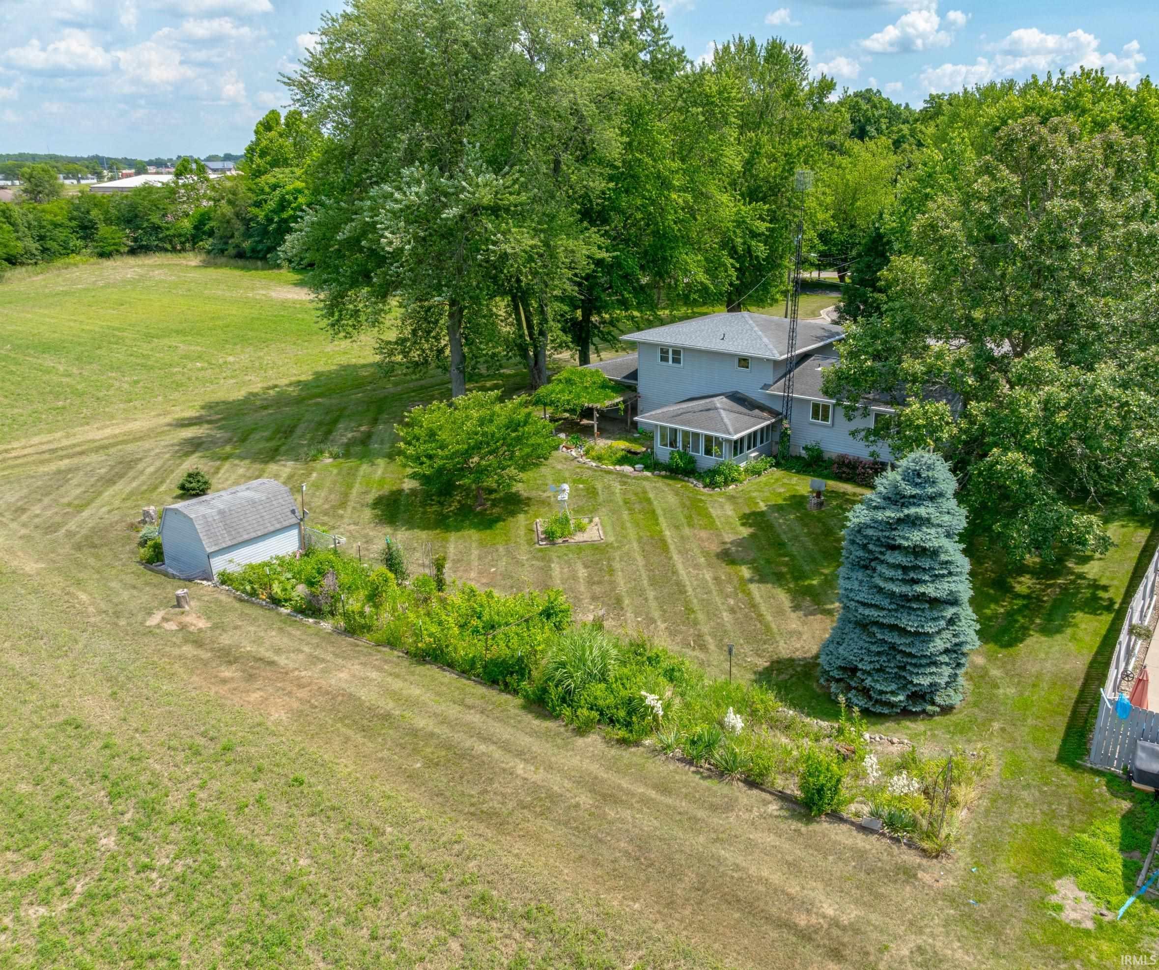 1715 East Springhill Road Warsaw, IN 46580 - Photo 6 of 36 Gallery Image 6