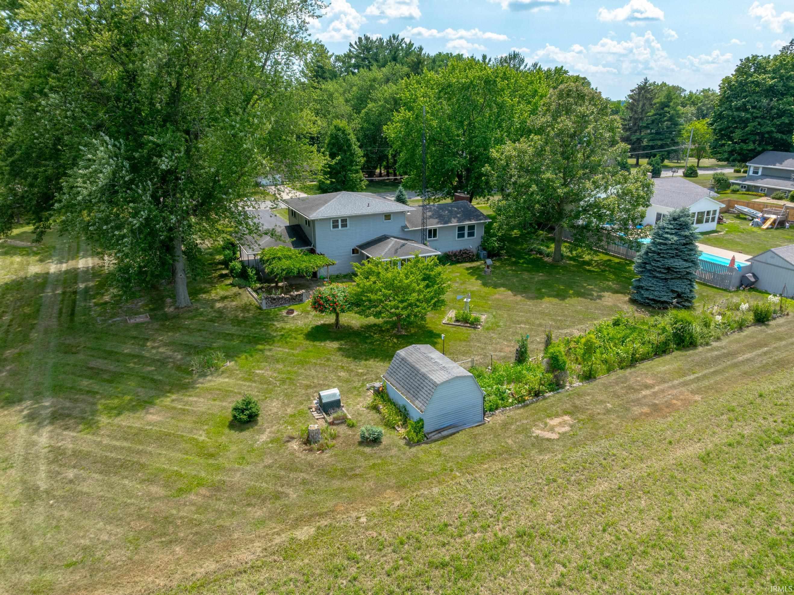 1715 East Springhill Road Warsaw, IN 46580 - Photo 7 of 36 Gallery Image 7