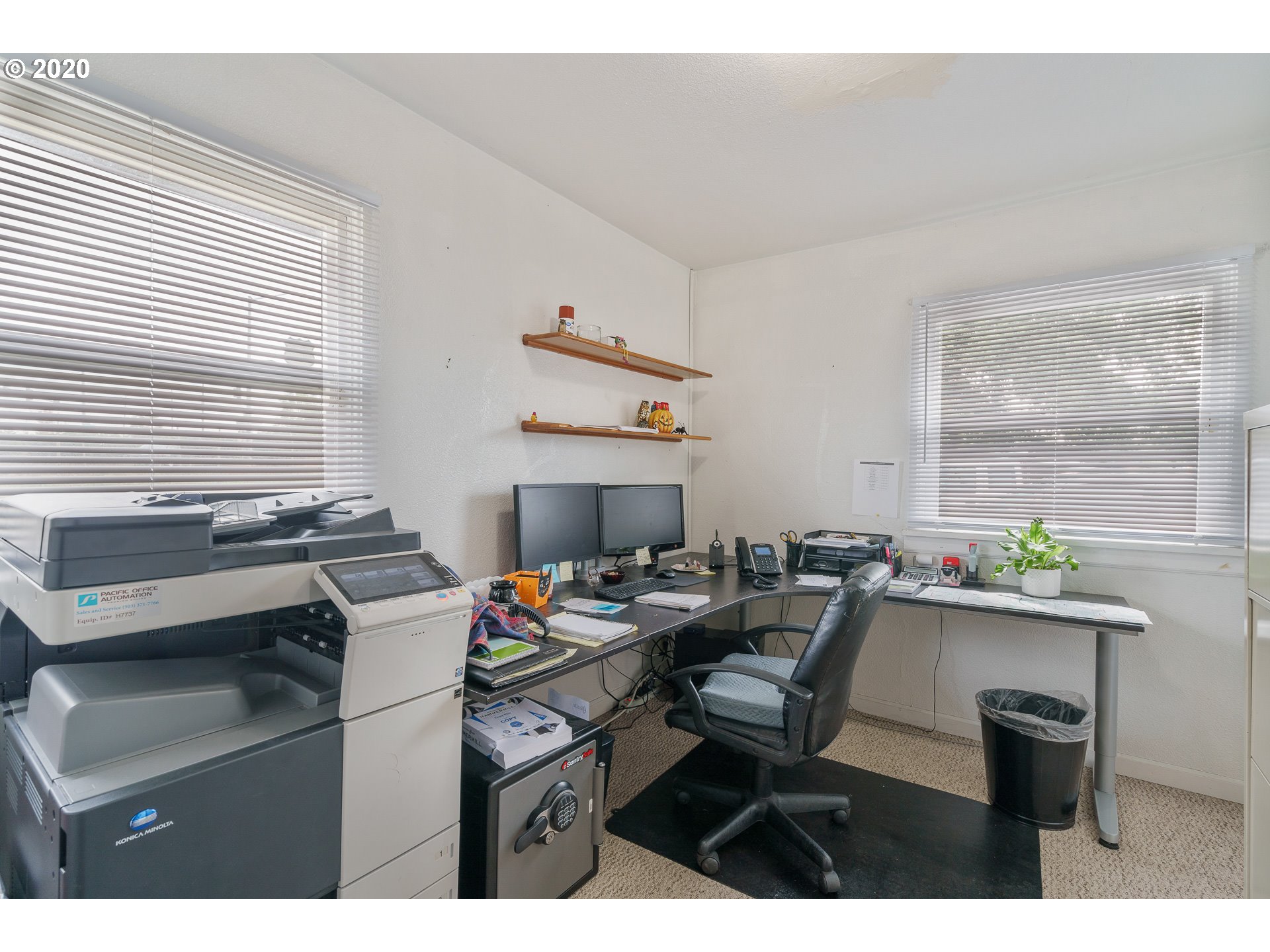 705 Southwest Queen Avenue Albany, OR 97321 - Photo 5 of 11 Gallery Image 5