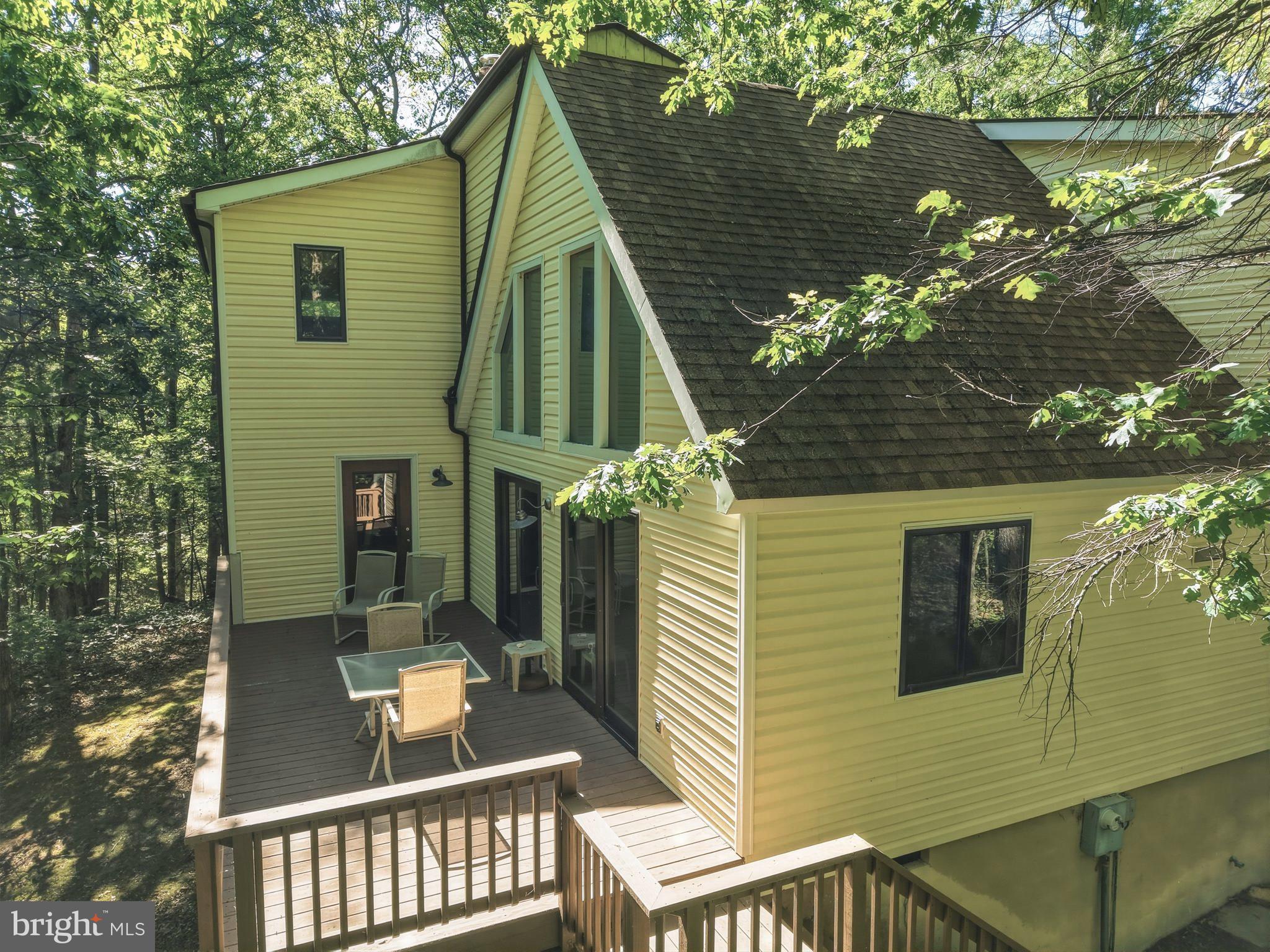 309 Locust Lane Mount Jackson, VA 22842 - Photo 6 of 57 Back of home with plenty of deck space!