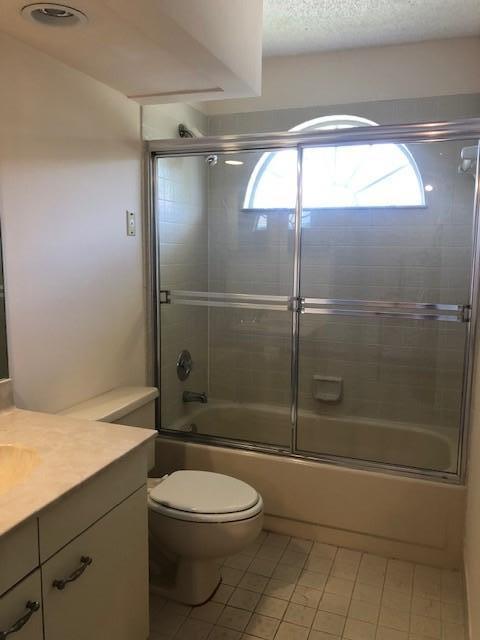 5239 Sapphire Valley Boca Raton, FL 33431 - Photo 14 of 17 Guest Bathroom