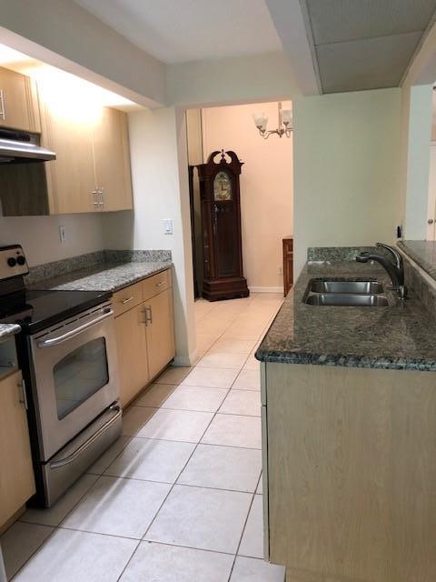 5239 Sapphire Valley Boca Raton, FL 33431 - Photo 5 of 17 Galley Kitchen