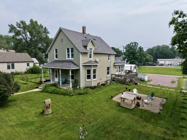 $105,000 | 811 Adams Avenue, Westbrook, MN 56183