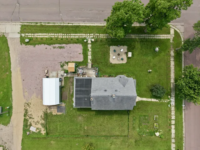 $105,000 | 811 Adams Avenue, Westbrook, MN 56183