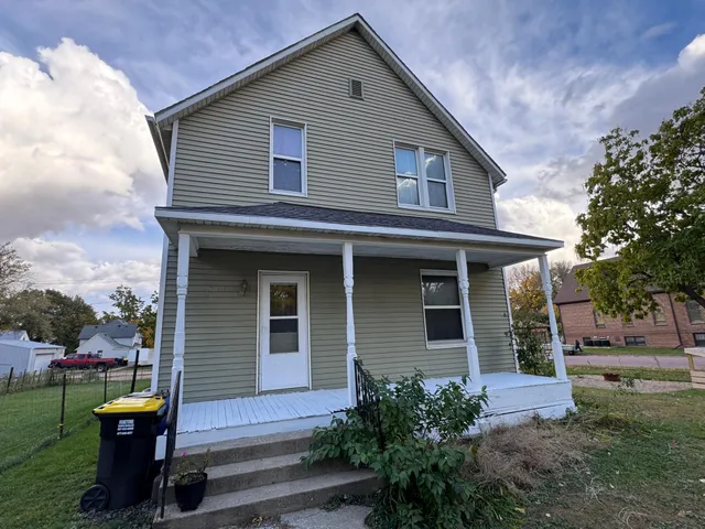 $105,000 | 811 Adams Avenue, Westbrook, MN 56183