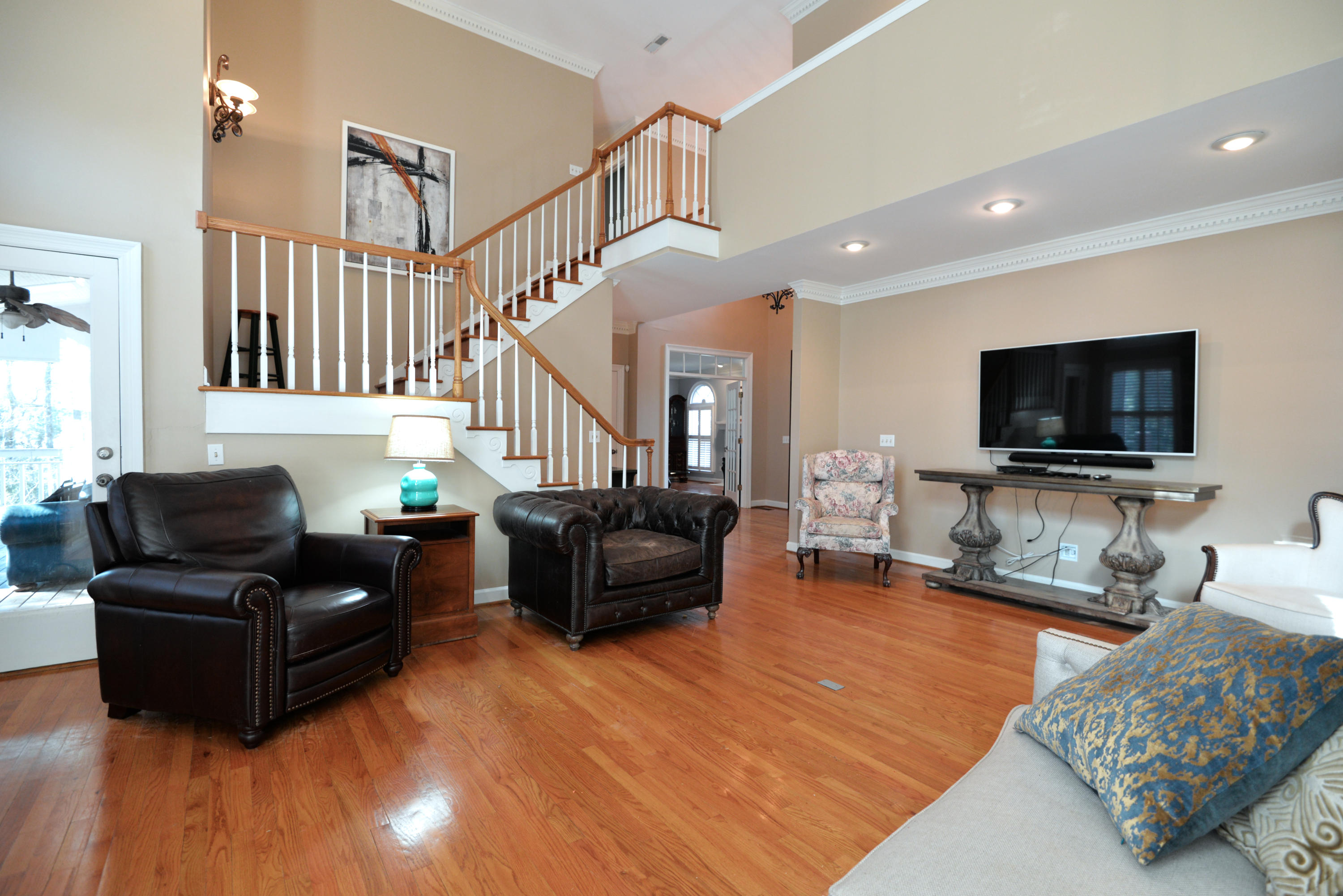 43 Middle Creek Road Signal Mountain, TN 37377 - Photo 14 of 50 Great room view 3