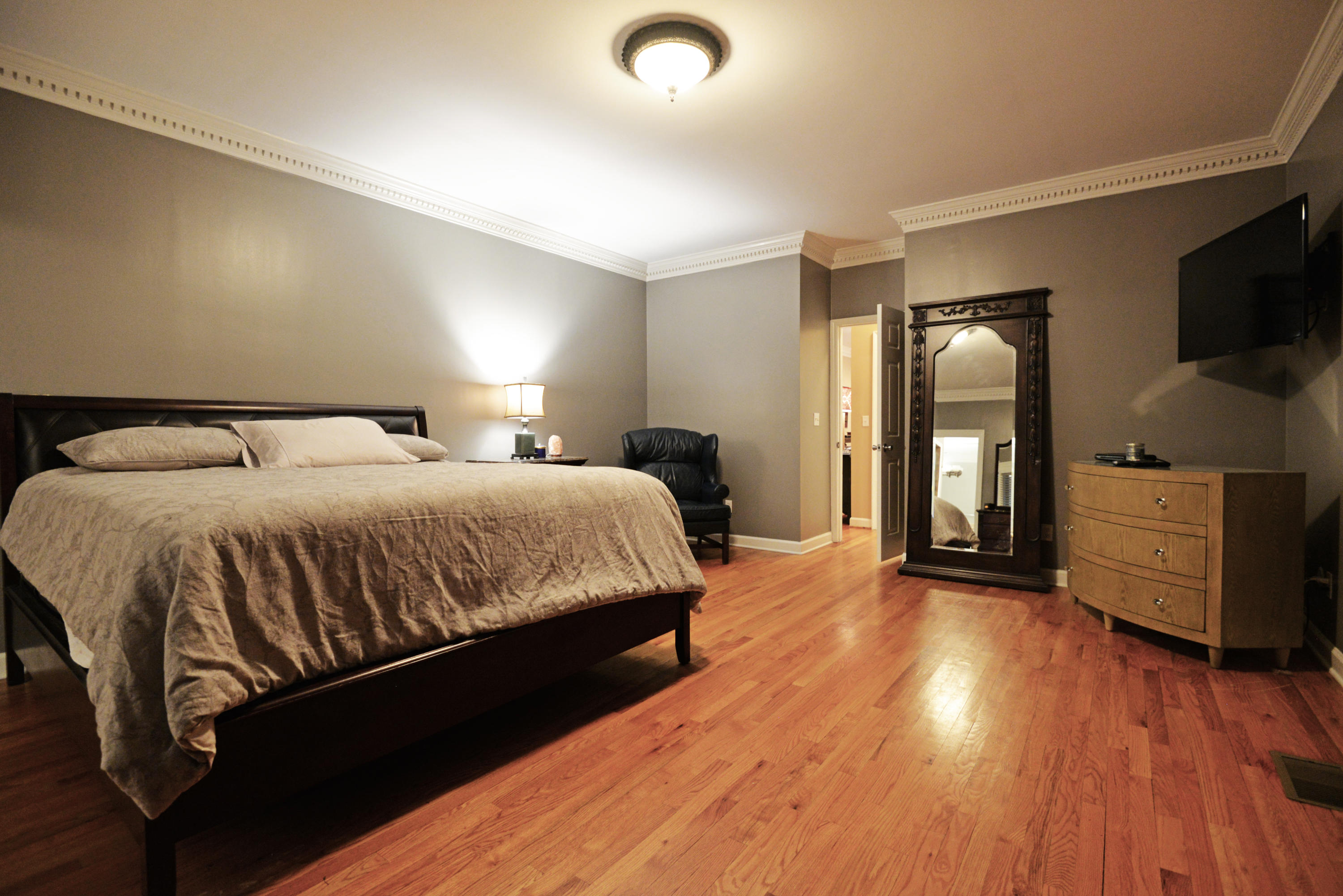 43 Middle Creek Road Signal Mountain, TN 37377 - Photo 22 of 50 Master bedroom view 2