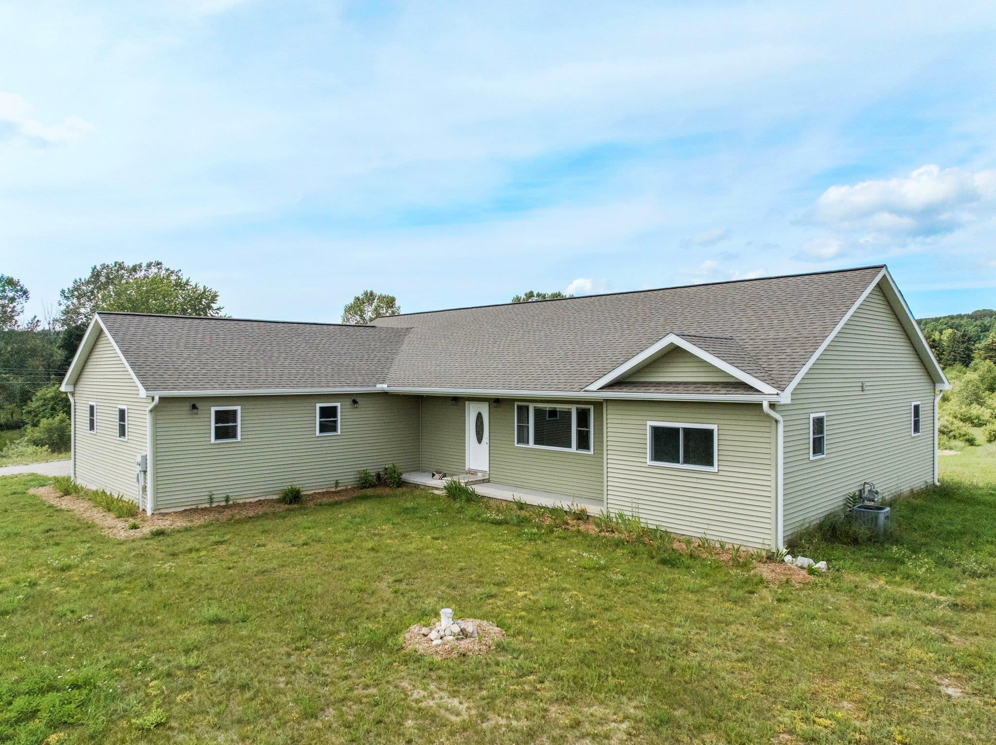 5020 Stricker Road Traverse City, MI 49684 - Photo 2 of 48