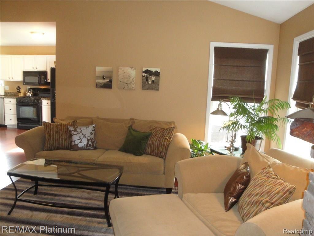 1201 Oakcrest Road Howell, MI 48843 - Photo 16 of 57 Take time to relax here and enjoy the room