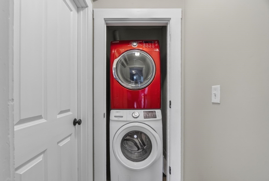 32 Arthur Street, Unit 2 Beverly, MA 01915 - Photo 29 of 36