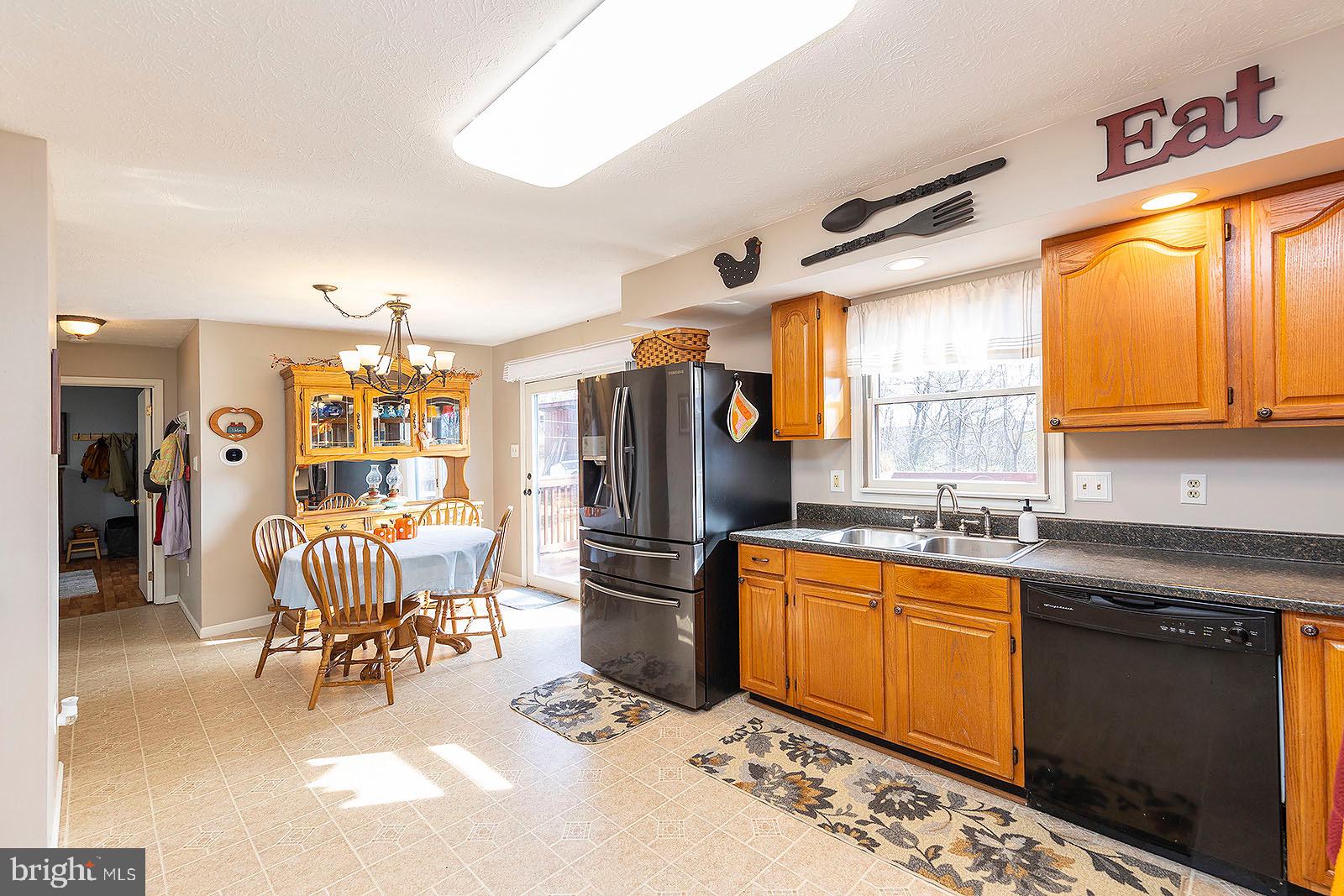1100 Fishel Road Winchester, VA 22602 - Photo 68 of 74 Kitchen with Newer Fridge