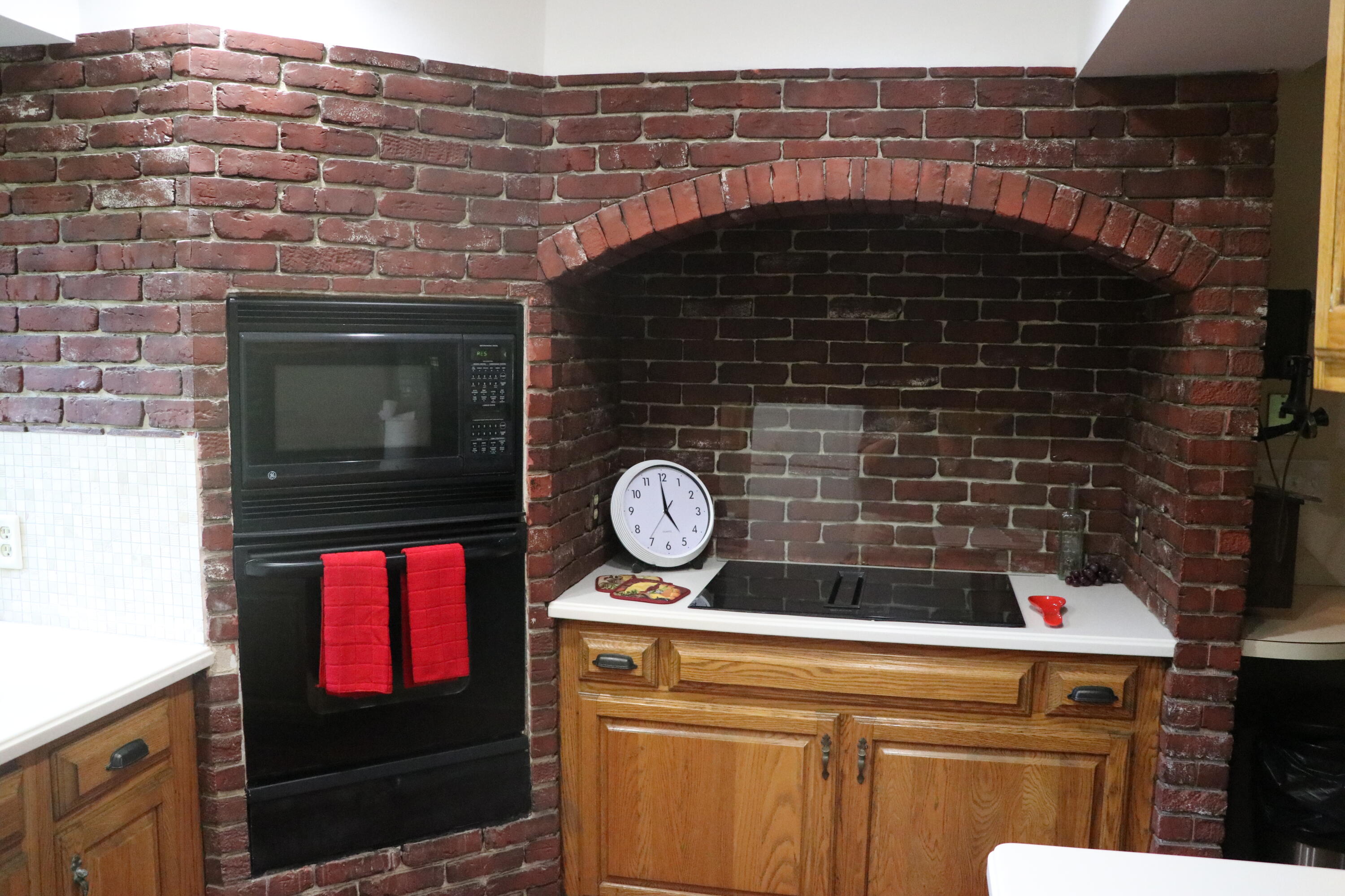 6310 Shappie Road Clarkston, MI 48348 - Photo 8 of 32 Kitchen 3