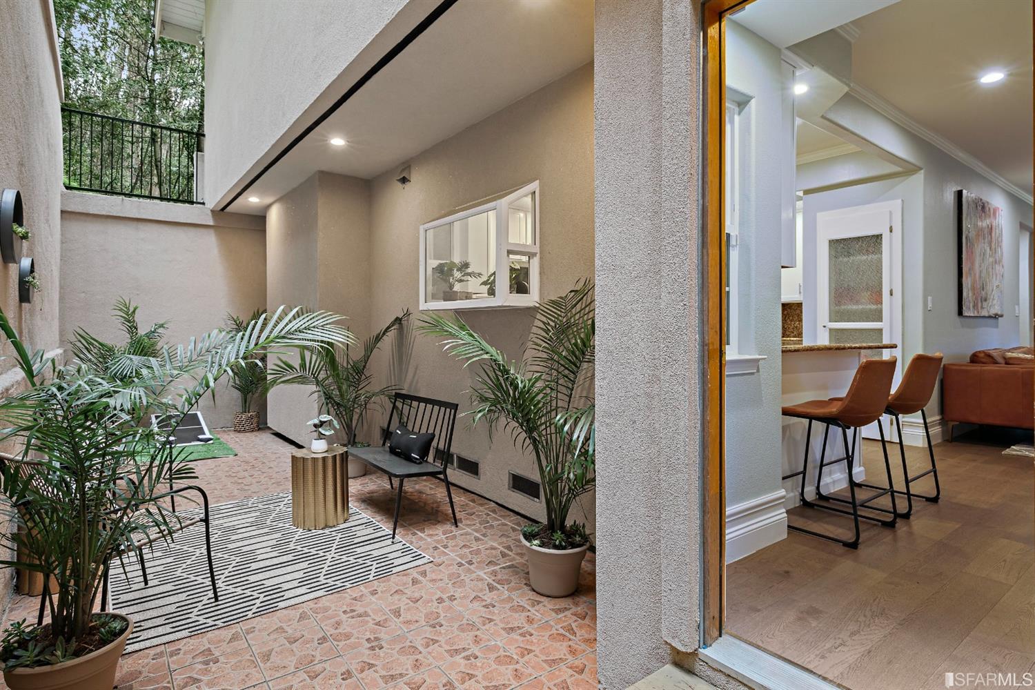 6700 Moore Drive Oakland, CA 94611 - Photo 11 of 44 a view of a livingroom with furniture and sitting area