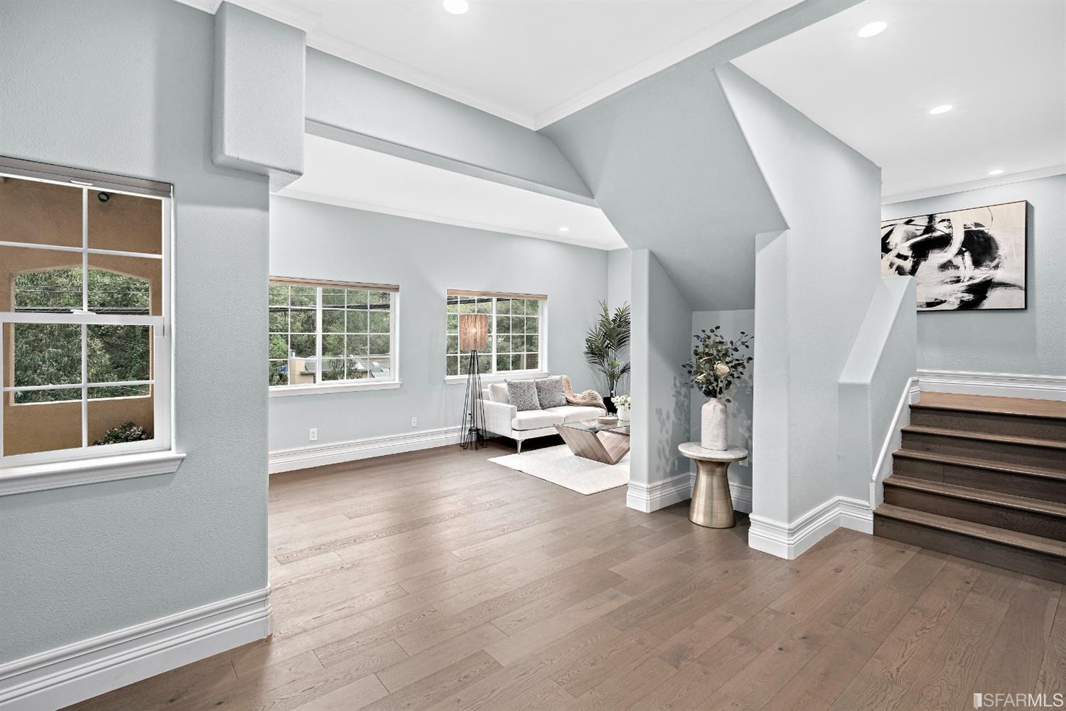 6700 Moore Drive Oakland, CA 94611 - Photo 3 of 44