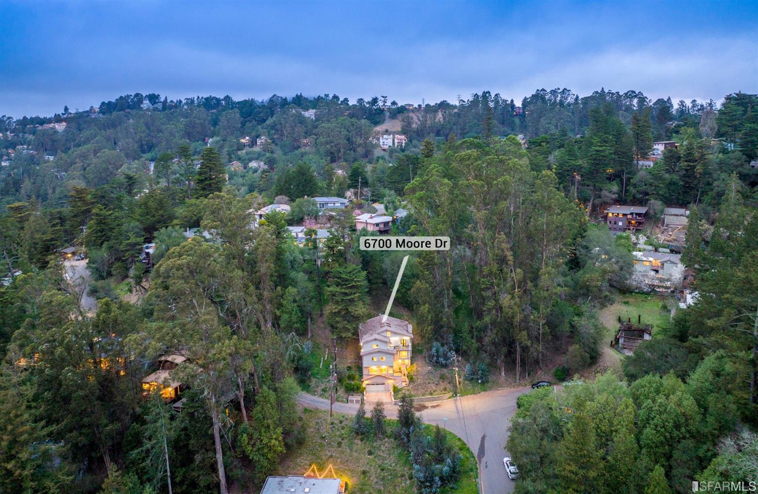 6700 Moore Drive Oakland, CA 94611 - Photo 40 of 44 a aerial view of a city