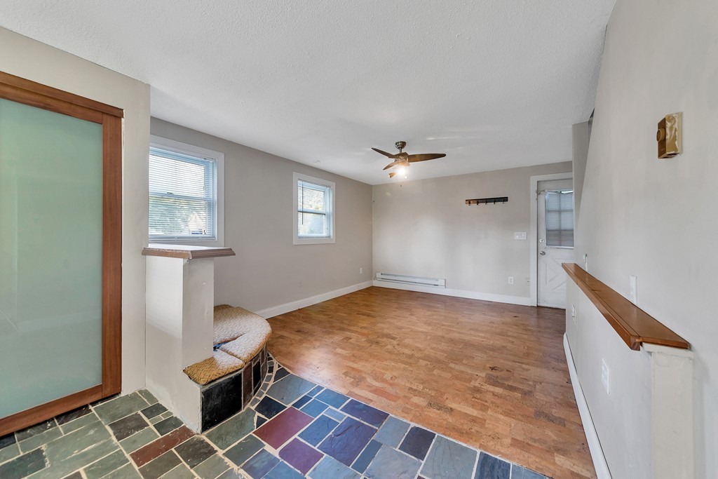 115 Edgemere Road Springfield, MA 01119 - Photo 8 of 21 Gallery Image 8