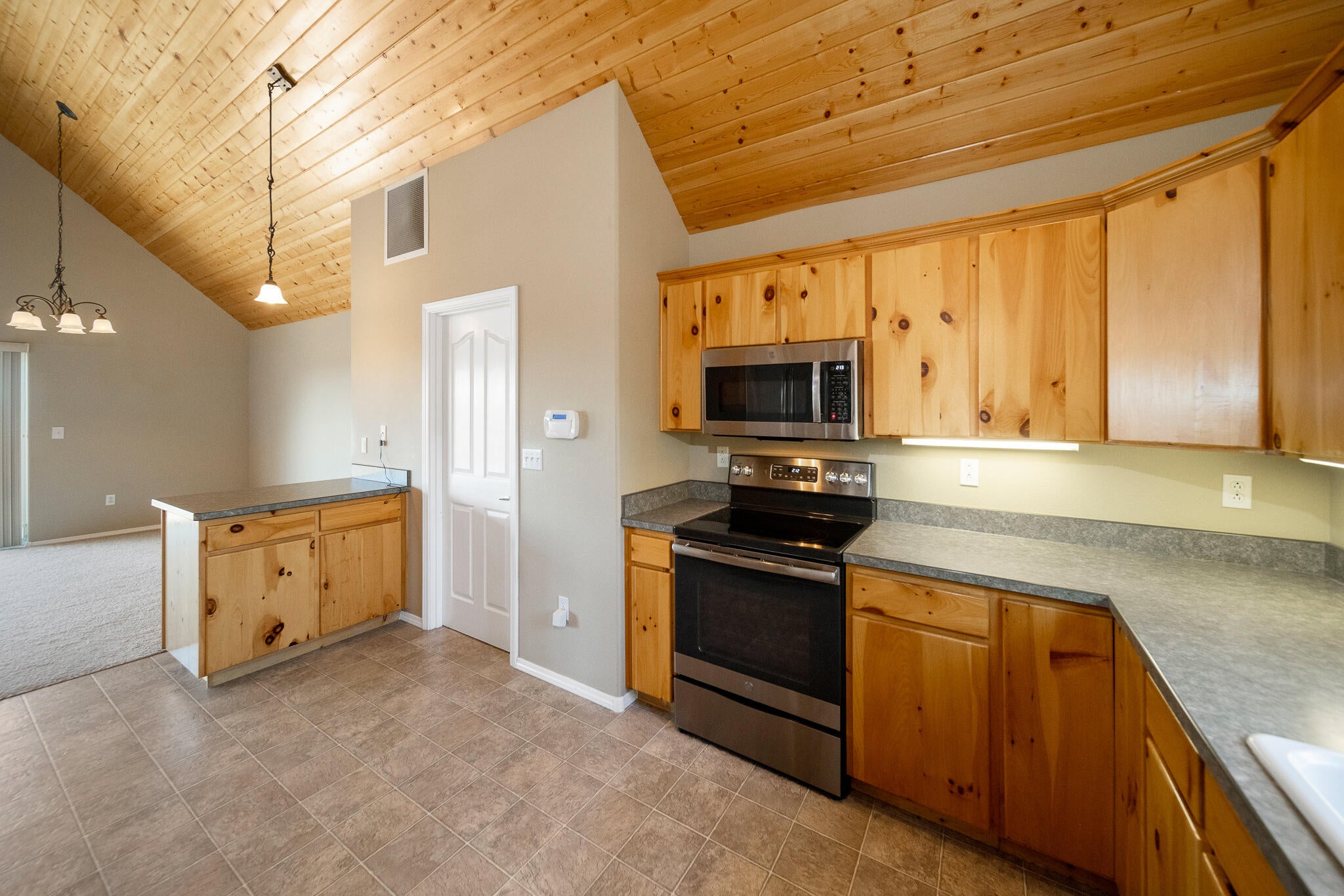 15742 Southwest Quail Road Terrebonne, OR 97760 - Photo 14 of 40 15742 SW Quail-14