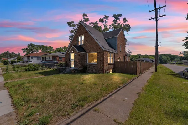$239,900 | 21004 Reimanville Avenue, Ferndale, MI 48220