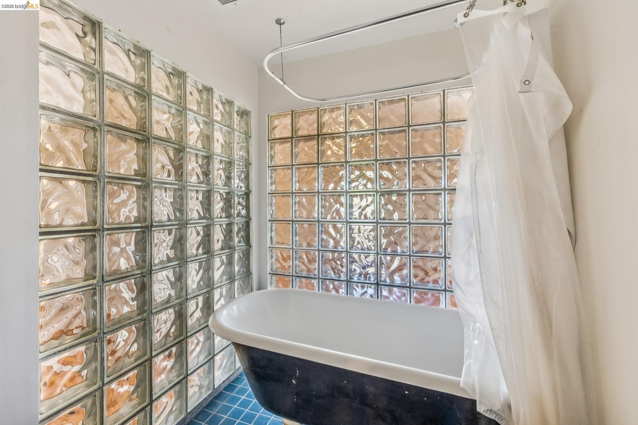 1466 Scenic Avenue Berkeley, CA 94708 - Photo 21 of 41 Gallery Image 21