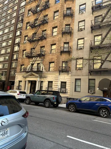 $380,000 | 342 West 56th Street, Unit 1F | Hell's Kitchen