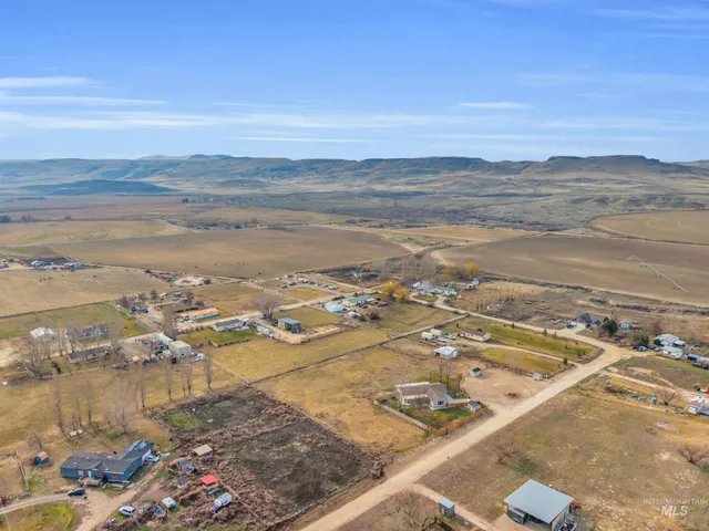 $485,000 | 2852 Sagebrush Drive, Homedale, ID 83628