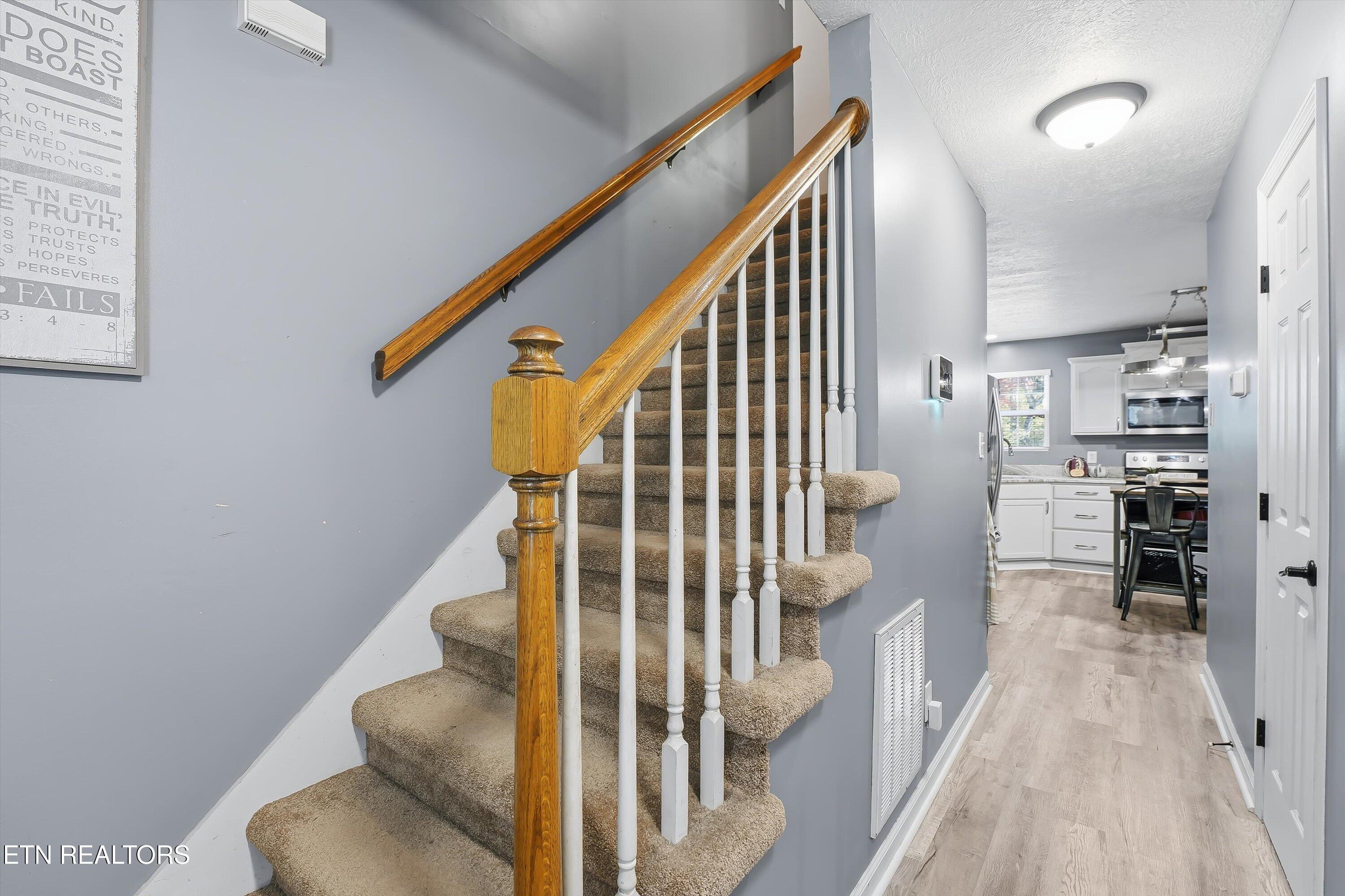2629 Chukar Road Knoxville, TN 37923 - Photo 14 of 25 Entryway