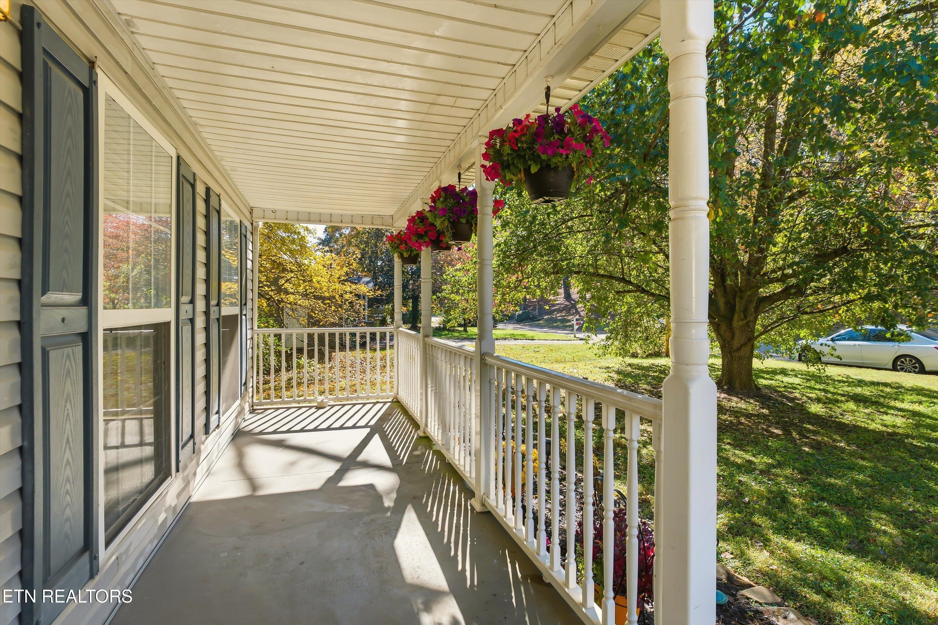 2629 Chukar Road Knoxville, TN 37923 - Photo 2 of 25 Rocking Chair Porch