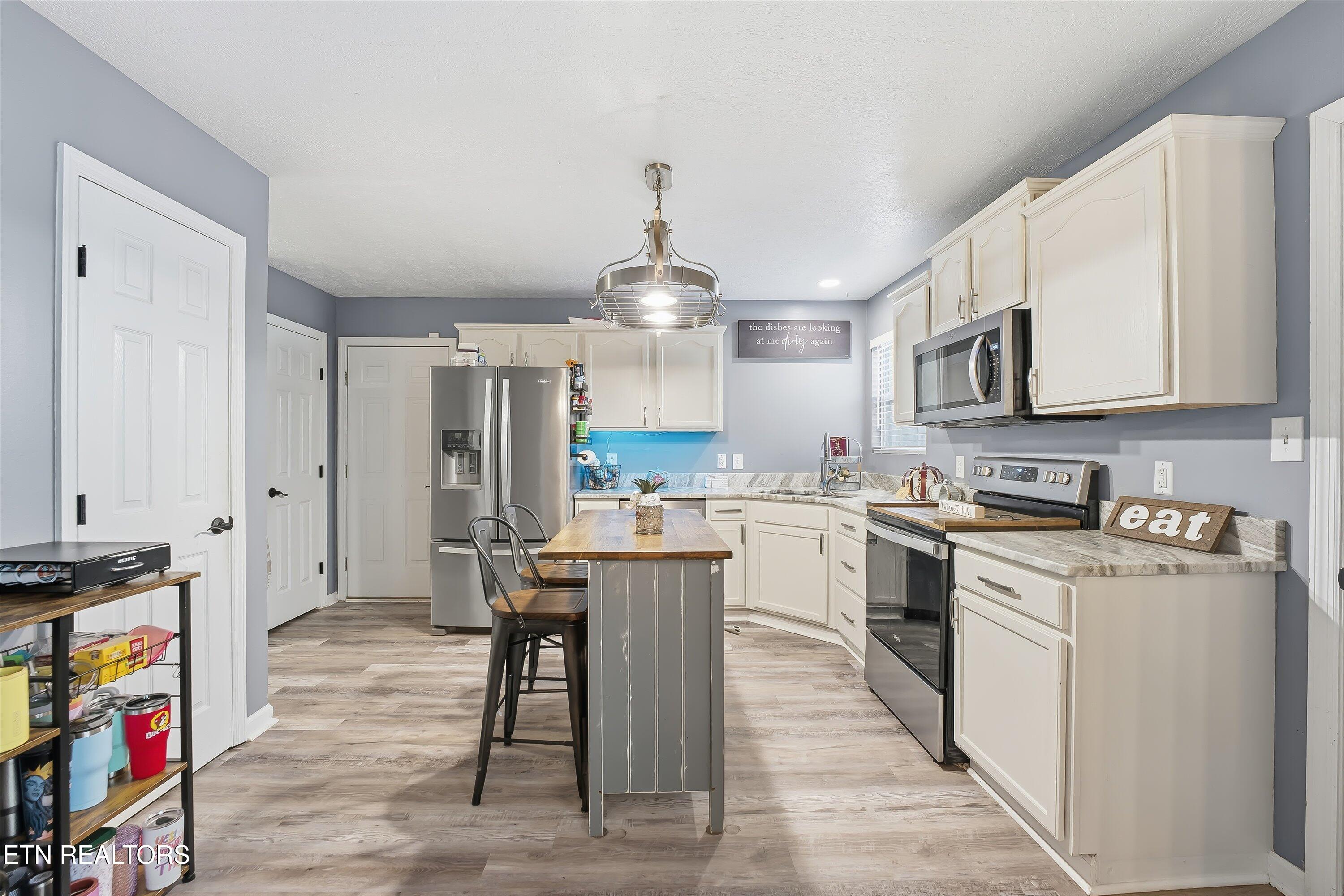2629 Chukar Road Knoxville, TN 37923 - Photo 10 of 25 Kitchen