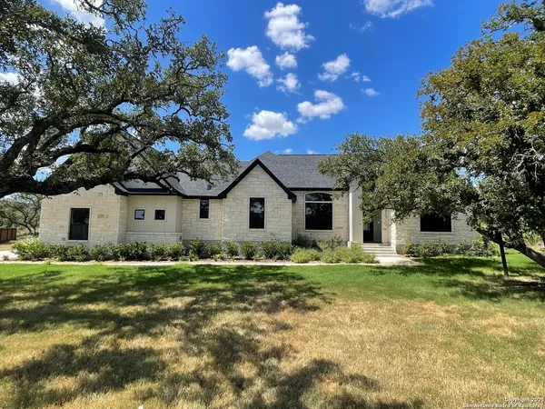 $4,750 | 399 Bauer Lane, Castroville, TX 78009