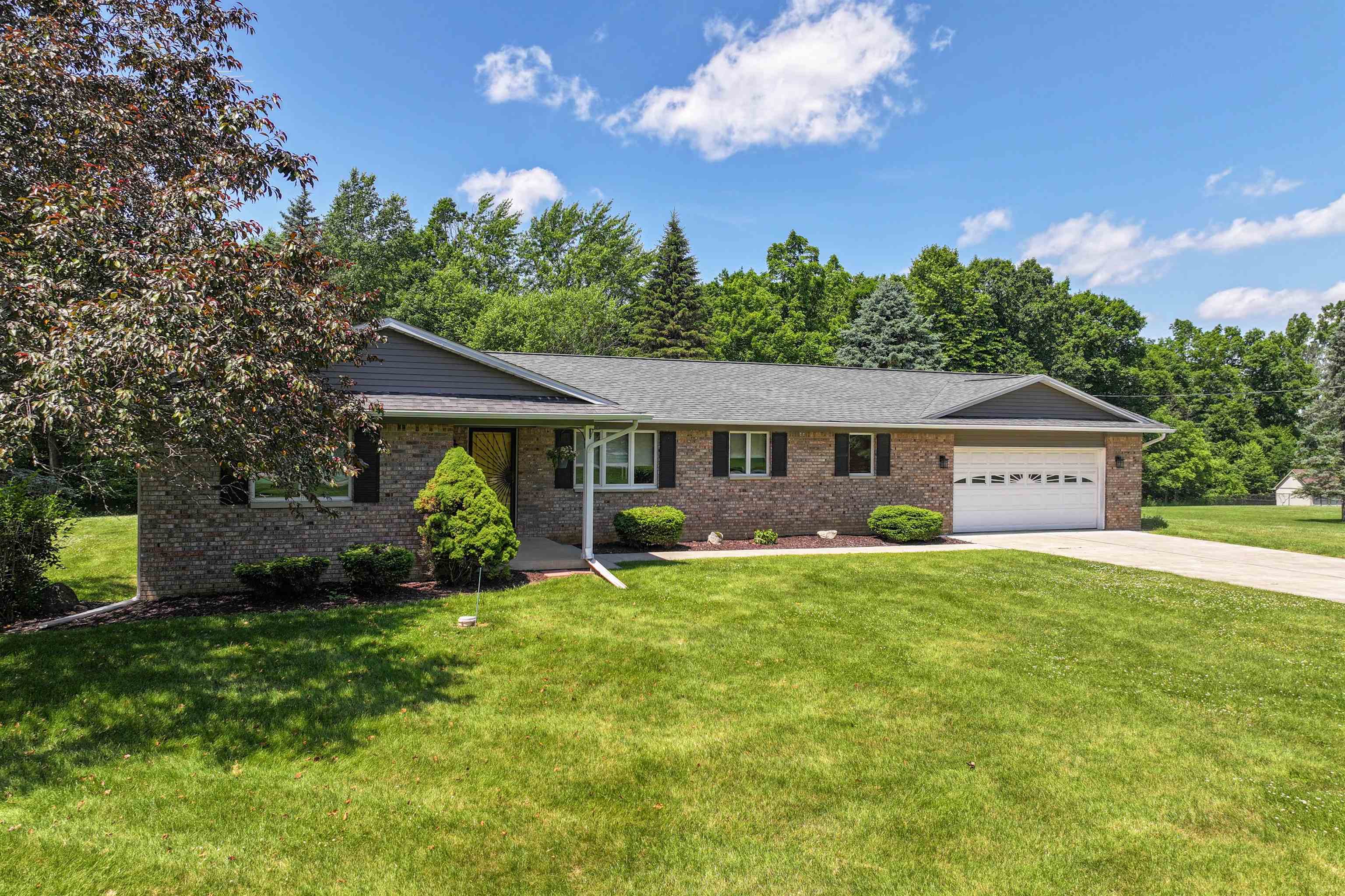 5802 Pratt Road Lapeer, MI 48446 - Photo 6 of 33 50170890-bf460533-8290-4281-bec9-7a881502befe.JPG