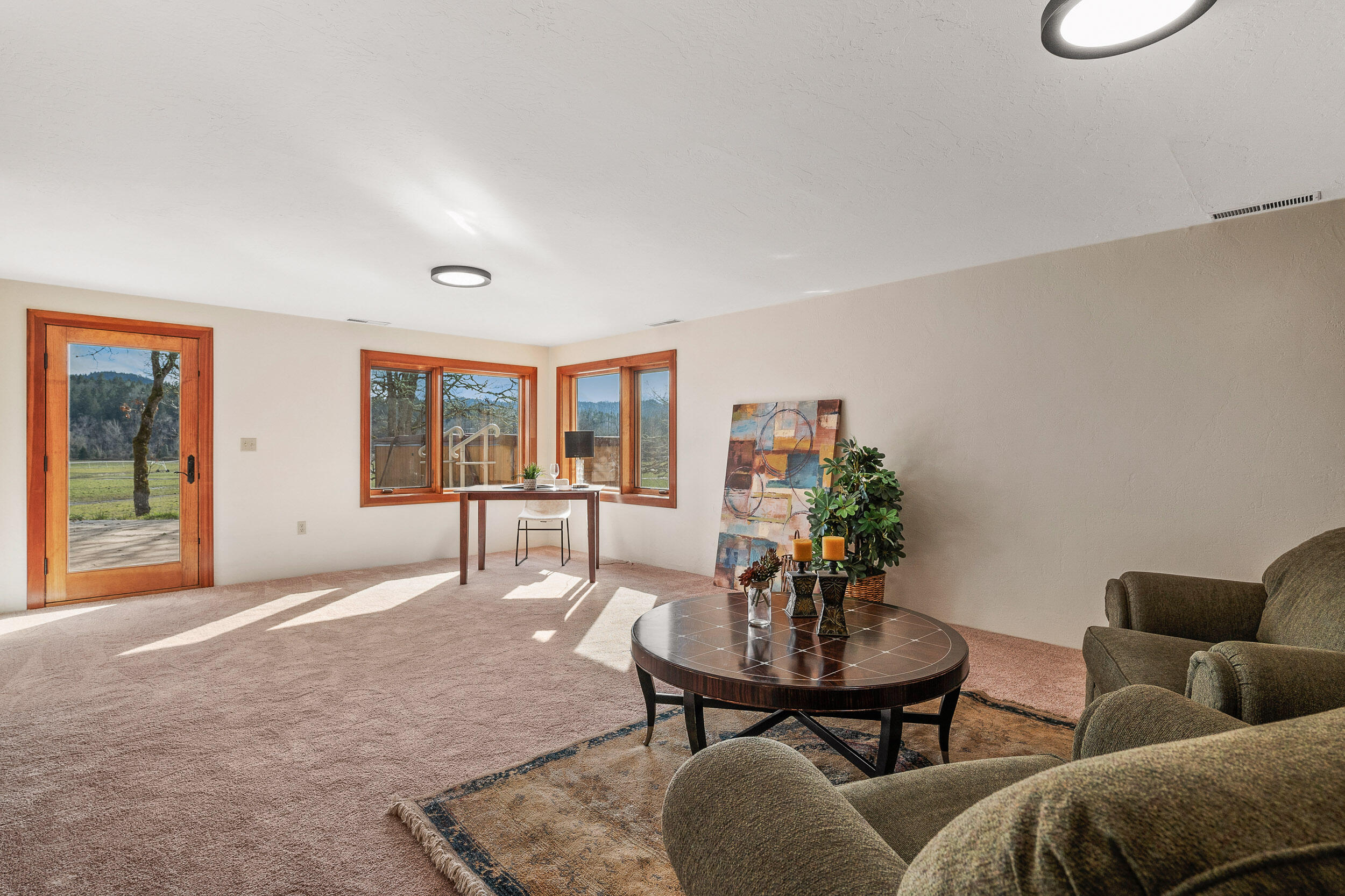 355 Gunnell Road Grants Pass, OR 97526 - Photo 41 of 66 GRR38