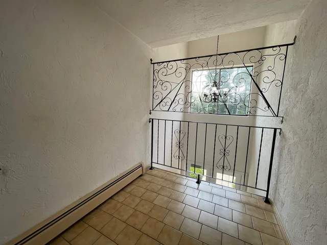 $1,710 | 377 Huse Road, Unit 35, Manchester, NH 03103