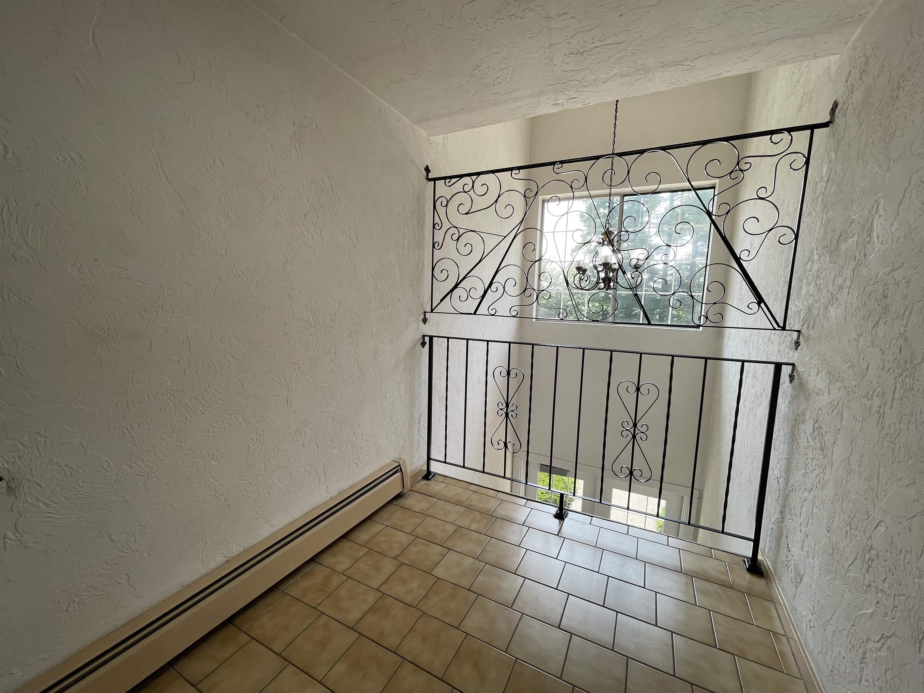 377 Huse Road, Unit 35 Manchester, NH 03103 - Photo 26 of 32