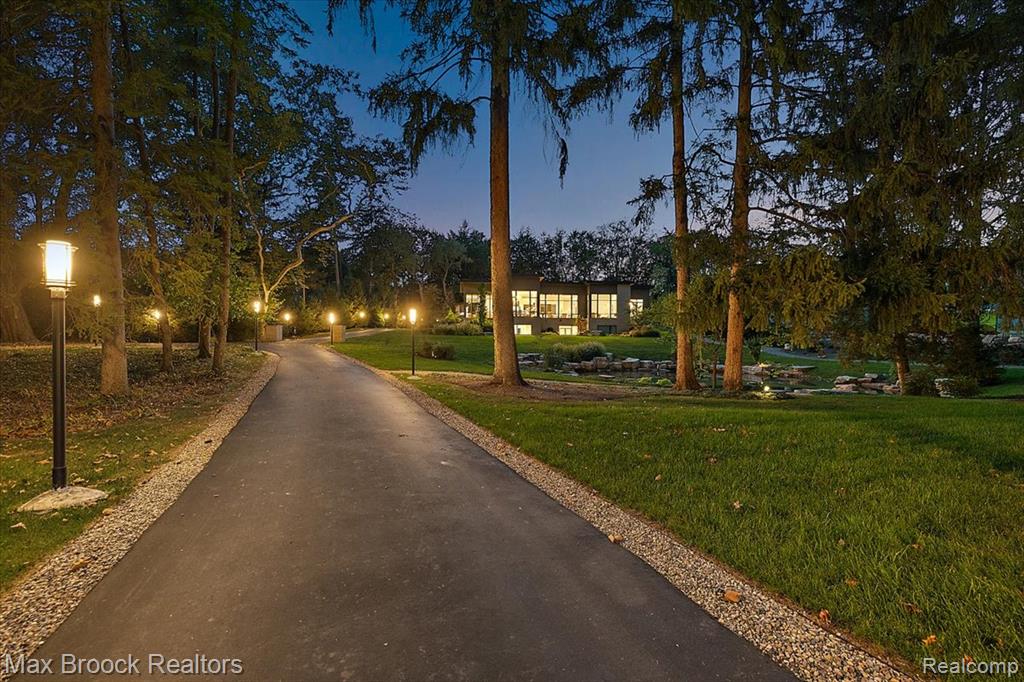 4890 Charing Cross Road Bloomfield Hills, MI 48304 - Photo 48 of 52 Gallery Image 48