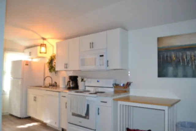 $424,900 | 450 Cedar Hill Road, Celina, TN 38551