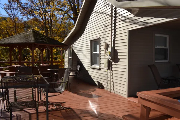 $424,900 | 450 Cedar Hill Road, Celina, TN 38551