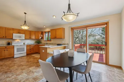 $485,000 | 5495 Quarry Hill Drive, Fitchburg, WI 53711