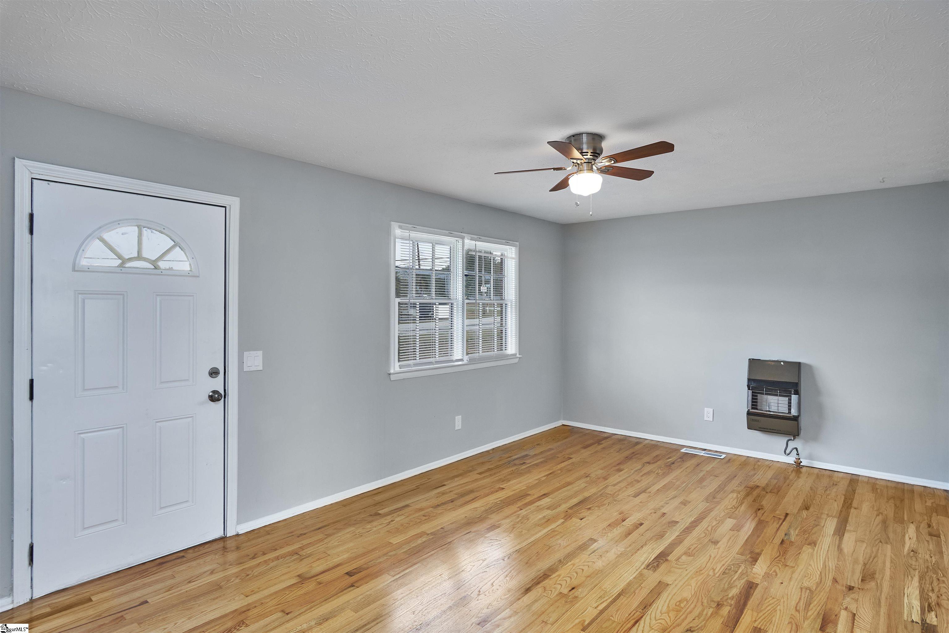 2302 Old Williamston Road Anderson, SC 29621 - Photo 2 of 26