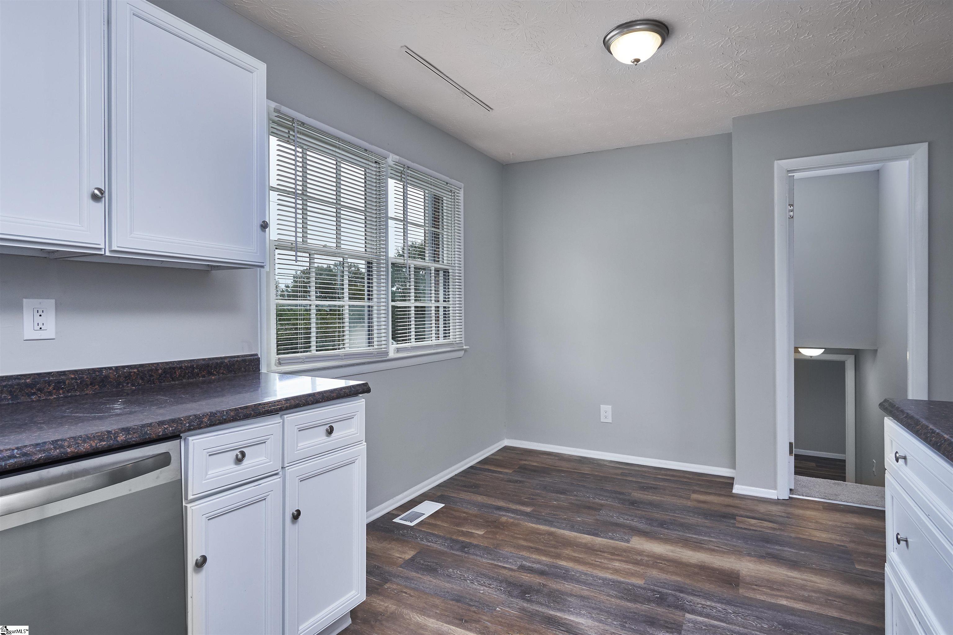 2302 Old Williamston Road Anderson, SC 29621 - Photo 6 of 26
