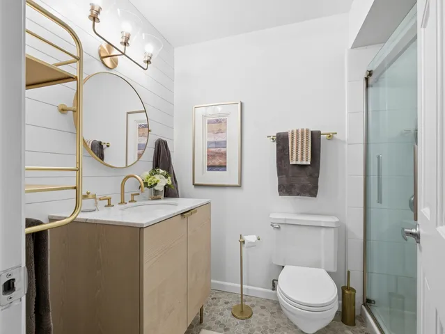 $229,000 | 5512 East Lake Drive, Unit C, Lisle, IL 60532