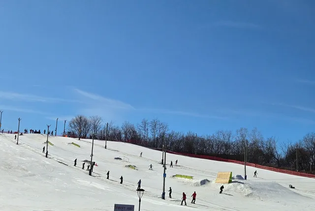 $229,000 | 5512 East Lake Drive, Unit C, Lisle, IL 60532