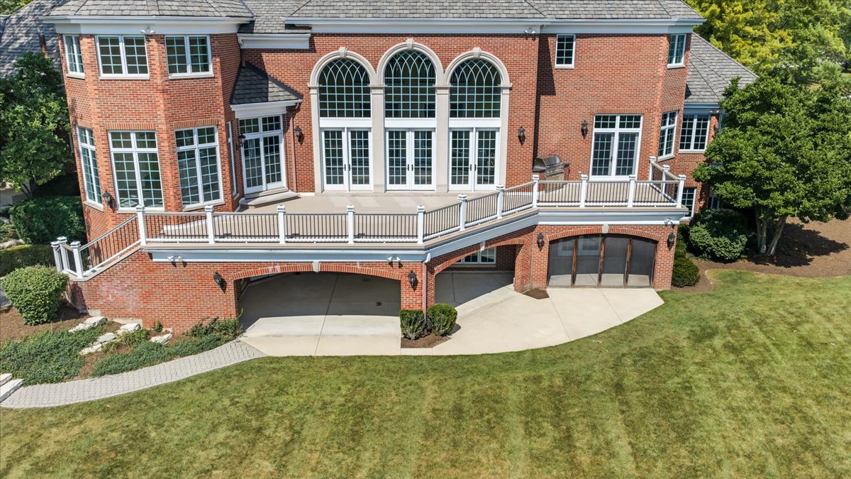 36W555 Stoneleat Road St. Charles, IL 60175 - Photo 69 of 76 Gallery Image 69