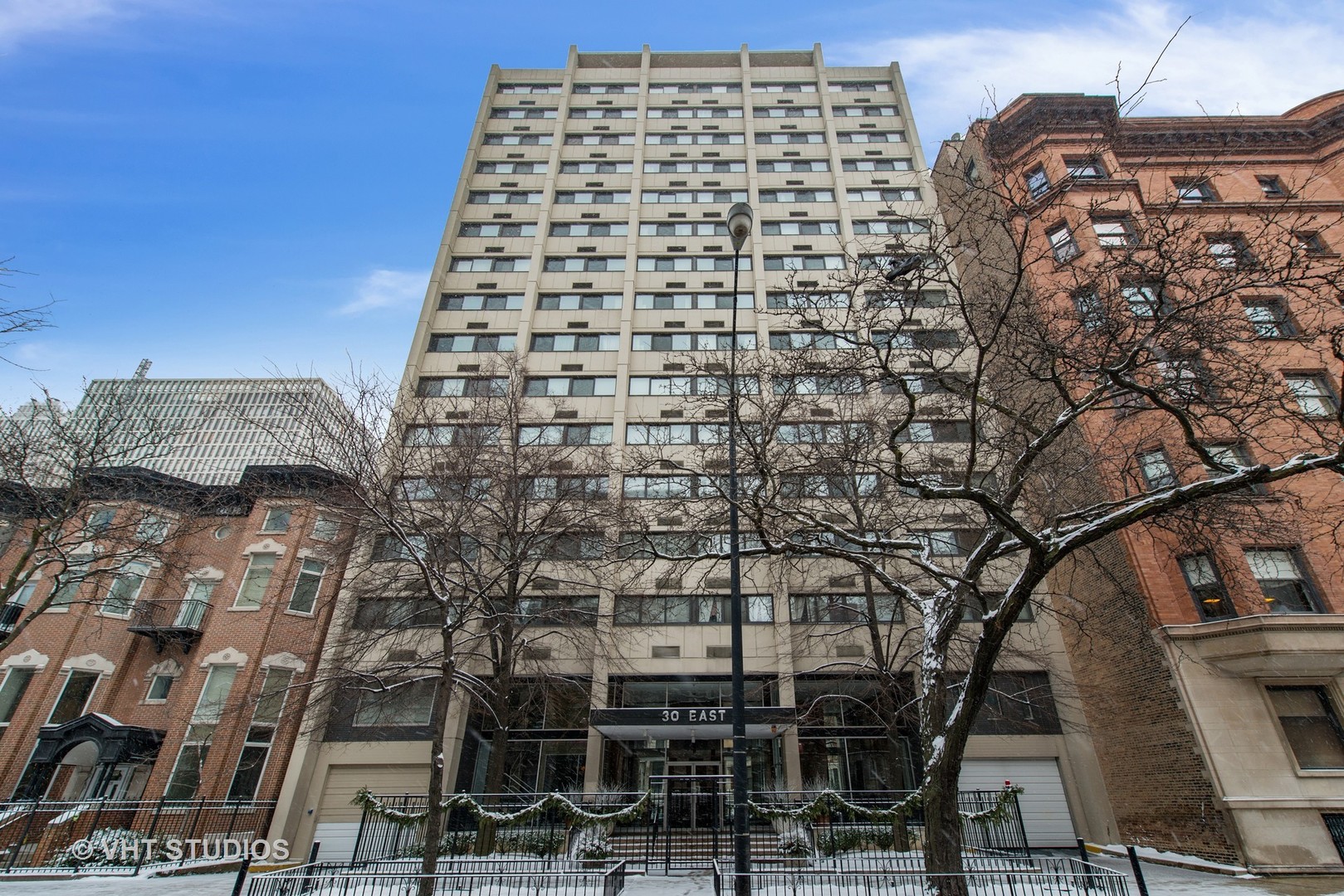 30 East Division Street, Unit 10B Chicago, IL 60610 - Photo 1 of 15