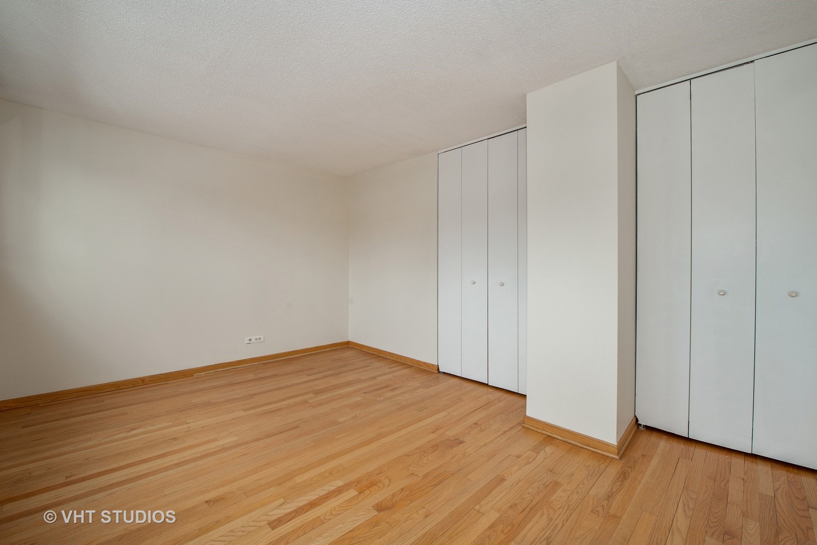 30 East Division Street, Unit 10B Chicago, IL 60610 - Photo 7 of 15