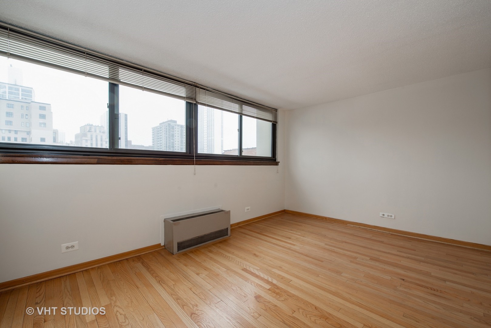30 East Division Street, Unit 10B Chicago, IL 60610 - Photo 8 of 15