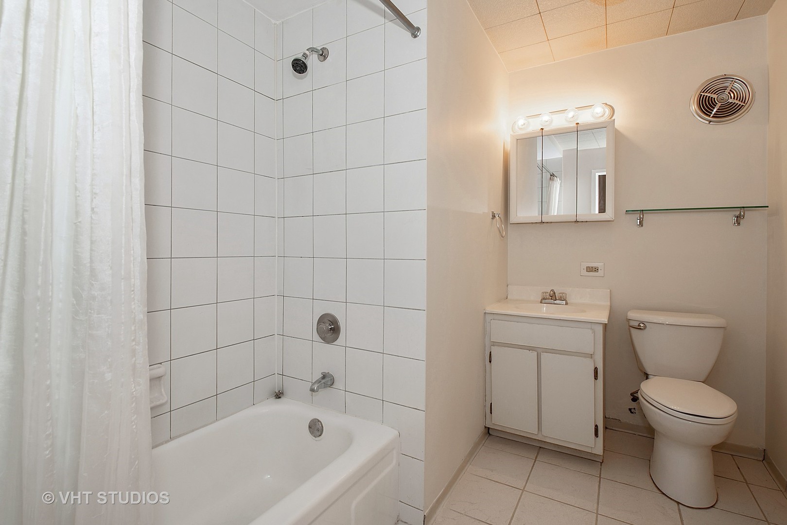 30 East Division Street, Unit 10B Chicago, IL 60610 - Photo 9 of 15
