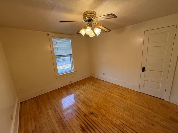 $95,500 | 126 8th Street, Clintonville, WI 54929